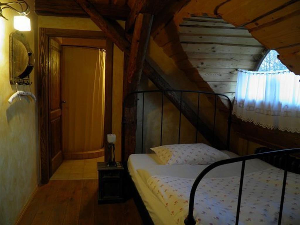 Dvur Olsiny -Hotel And Horse-Riding Karviná Oda fotoğraf