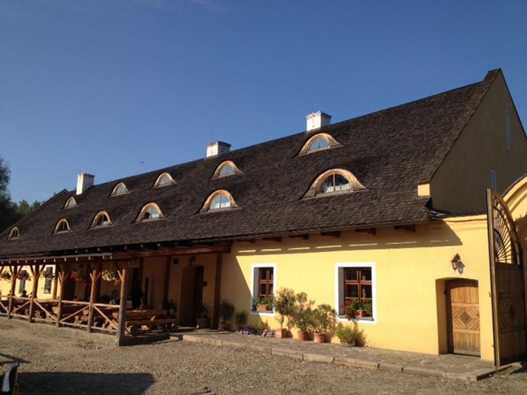 Dvur Olsiny -Hotel And Horse-Riding Karviná Dış mekan fotoğraf